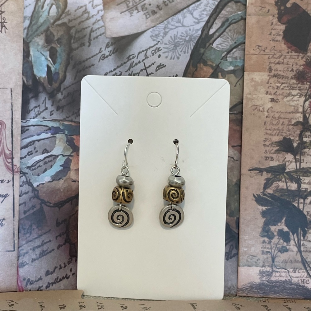 💫 Vintage swirl dangle earrings